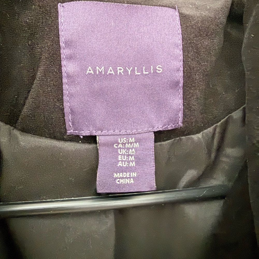Amaryllis Black Velvet Jacket - Picture 3 of 6